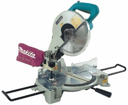 Торцовочная пила Makita LS1040 в прокат в Тамбове. У нас лучшая цена за сутки! Возможность взять в аренду с выгодной скидкой до 40% при экспресс доставке 24/7. И помните, ночью стоимость еще дешевле на 30%! #арендапрокат #виброплита #выгодно